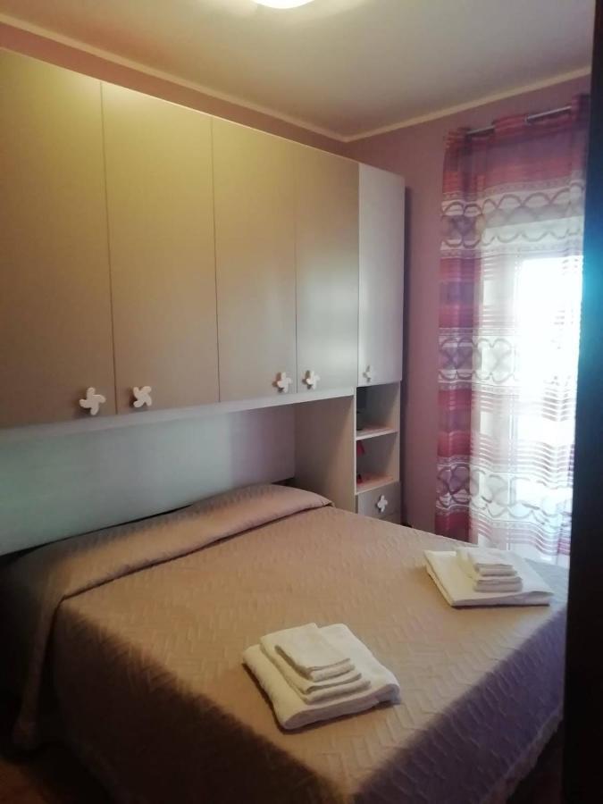 Domus Iris Apartment เรอัลมอนเต ภายนอก รูปภาพ