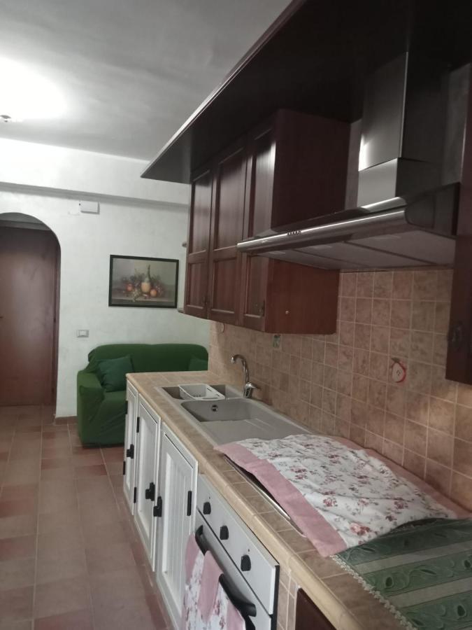 Domus Iris Apartment เรอัลมอนเต ภายนอก รูปภาพ